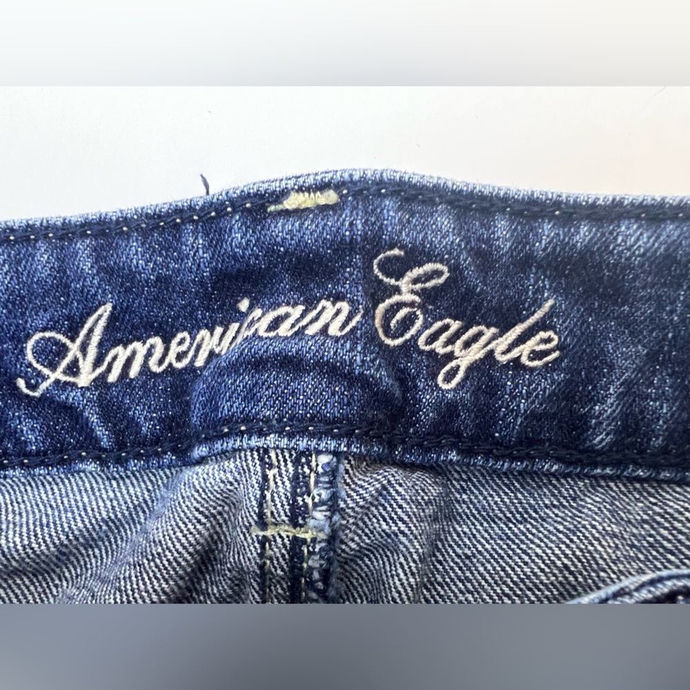 American Eagle Short Womens 2 Medium Wash 3” Low Rise Distress Y2K Summer Casual - Picture 10 of 10